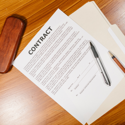 redactar un contrato de prácticas